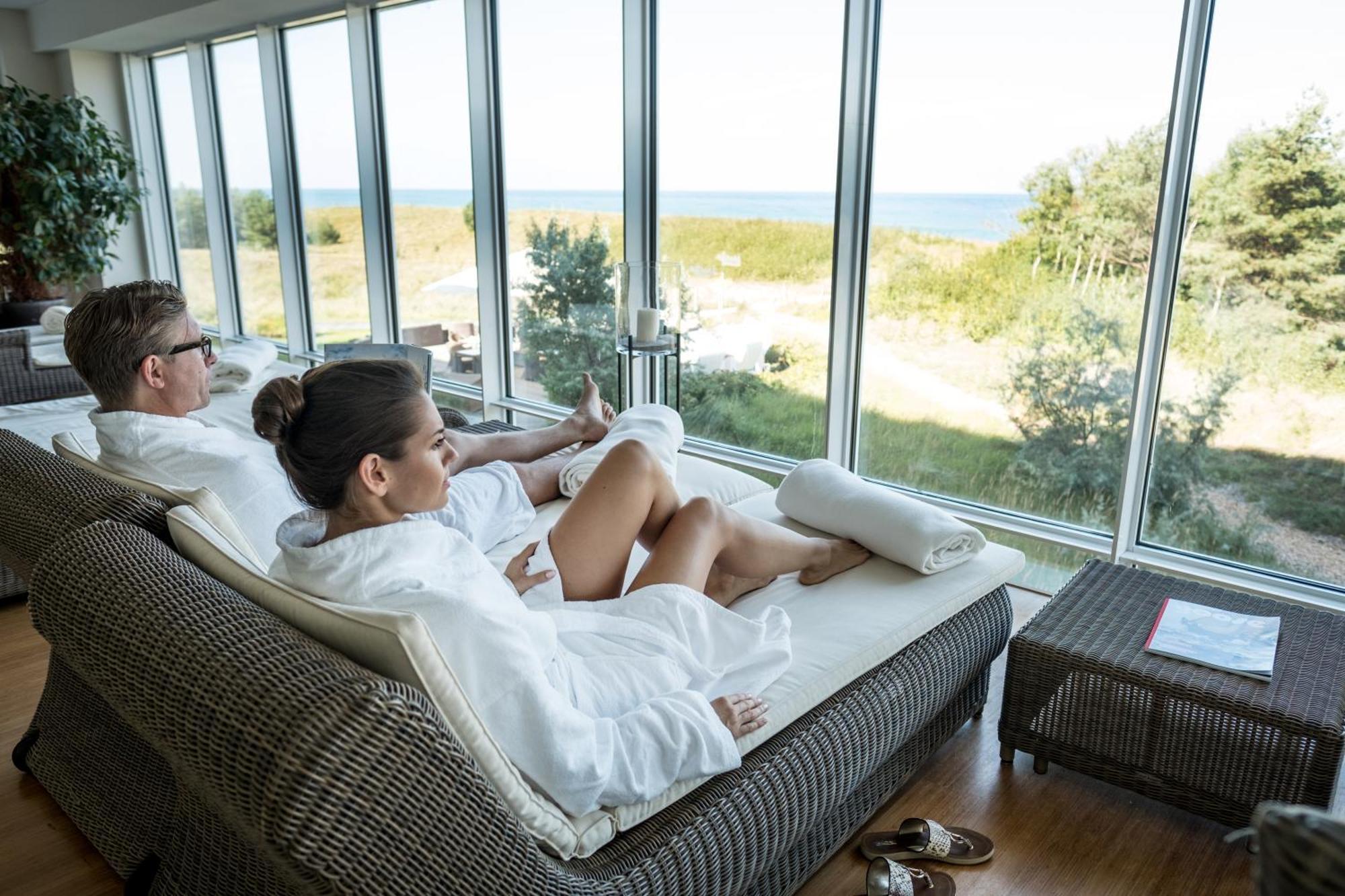 Strandhotel Dünenmeer - Adults only Dierhagen Buitenkant foto