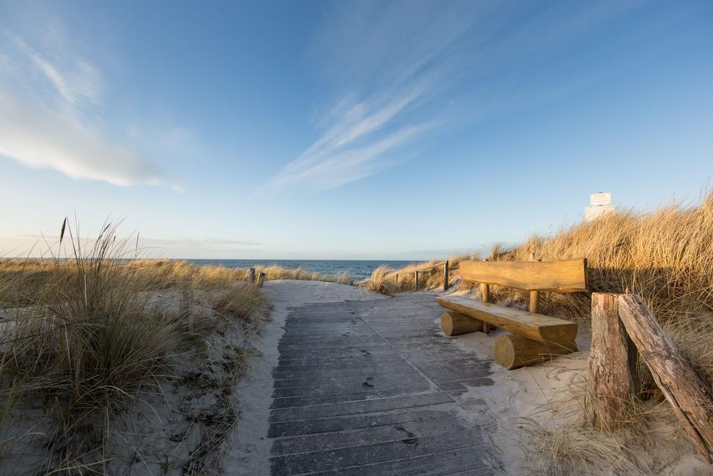 Strandhotel Dünenmeer - Adults only Dierhagen Buitenkant foto
