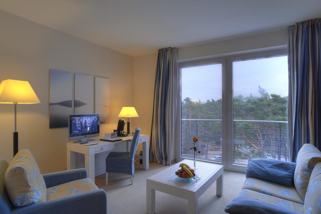 Strandhotel Dünenmeer - Adults only Dierhagen Kamer foto